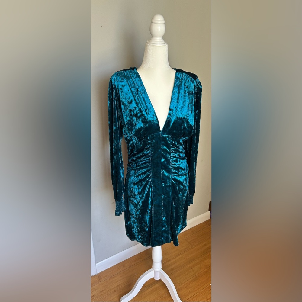 {Oak & Trellis} Teal Velvet Long Sleeve Dress